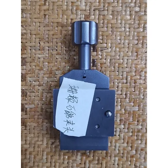 Casetă de &icirc;ncredere compatibilă cu precizie compatibilă Clemă universală pentru microtom pentru laboratoare de diagnosticare medicală pentru laboratoare de diagnosticare